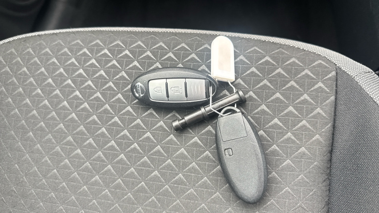 Nissan Juke 1.0 DiG-T 114 N-Connecta 5dr Petrol Hatchback